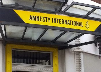 Vetëvrasja e marokenit pasi u largua nga kampi i Gjadrit, Amnesty International: Modeli Meloni sjell vuajtje dhe vdekje