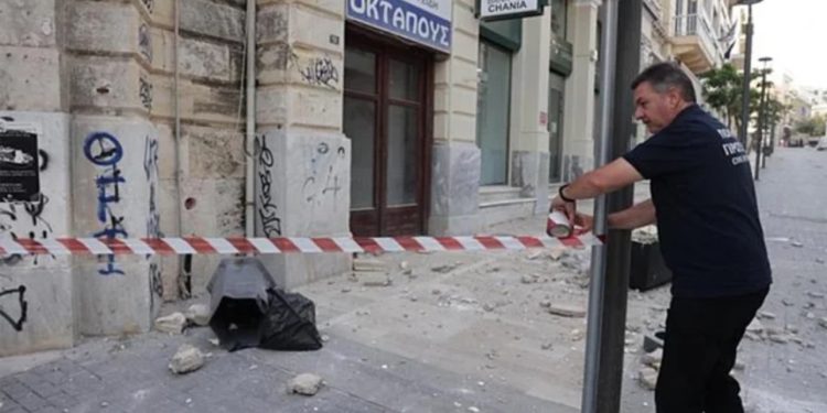 VIDEO/ Tërmet 6.1 ballë i shkallës Rihter godet Kretën/ Lëkundje të forta zgjojnë banorët, dalin të panikosur nga banesat