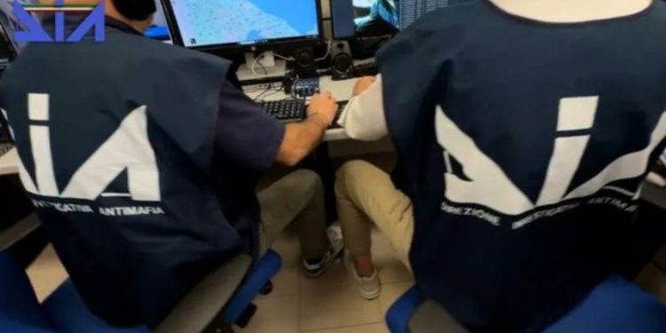 Investigimi tronditës: ‘Lumenj’ droge nga Shqipëria drejt Italisë me traget, heroina fshihej te personat e moshuar