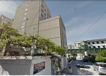 Vdekja e pacientes për shkak të ndërhyrjes kirurgjikale në stomak/ Kirurgu Ilir Shani: Pas operacionit pacientja u transferua në pavijon në gjendje të mire! Të nesërmen në mëngjes pësoi arrest kardiak