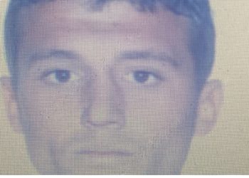 Rezulton me precedentë penalë dhe gruaja e tij dyshohet se di emrin e autorit/ Del FOTOJA e 41-vjeçarit shqiptar që u ekzekutua sot në Athinë