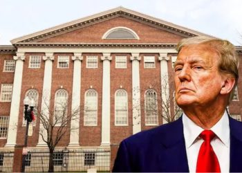 Gjykata në SHBA pezullon vendimin e Trump për ndalimin e regjistrimit të studentëve ndërkombëtarë, i jep të drejtë Harvard-it
