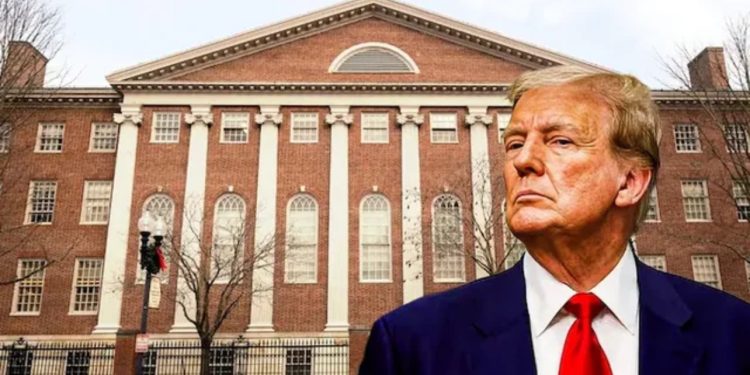 Gjykata në SHBA pezullon vendimin e Trump për ndalimin e regjistrimit të studentëve ndërkombëtarë, i jep të drejtë Harvard-it