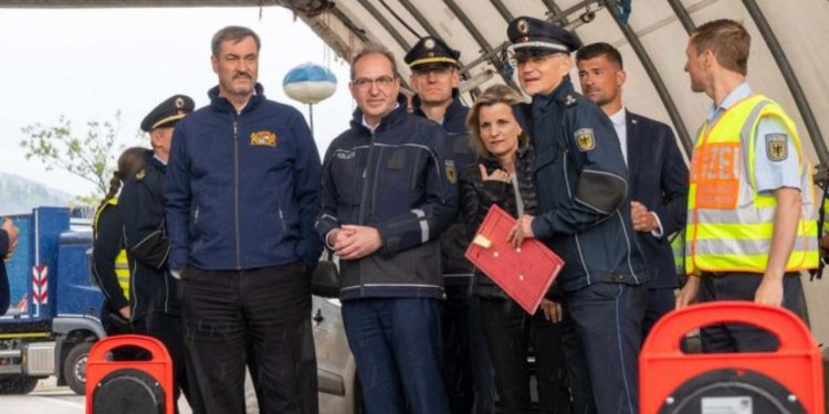 Gjermania forcon masat për kthimin e emigrantëve të paligjshëm, Merz: Duam ta zgjidhim këtë problem së bashku me fqinjët