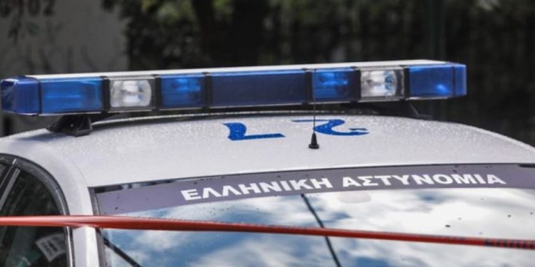 E pëson shqiptarja në Greqi, tentoi të fuste lëndë narkotike për bashkëshortin në burgun e Koridalos, vihet në pranga