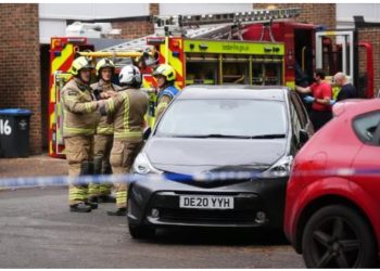 Tragjike në Londër/ Përfshihet nga flakët banesa, humbin jetën nëna dhe tre fëmijët! Vihet në pranga 41-vjeçari për zjarrvënie të qëllimshme