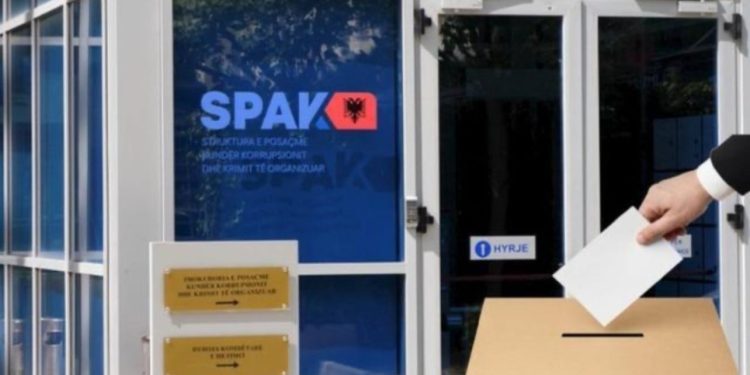 SPAK kontroll banesës së deputetit të PS-së në Elbasan/ Sekuestrohen mbi 200 mijë euro dhe dokumente kompromentuese