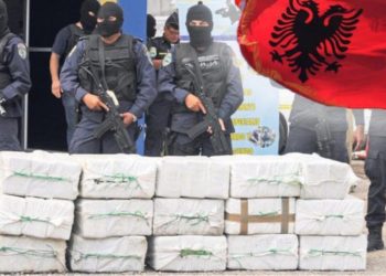 “Droga transportohet nga Amerika Latine në kontinent”/ Televizioni gjerman dokumentar për organizatat kriminale: Mafia shqiptare luan rol kyç! Qeveria e dobët e bën shtetin ballkanik vend të favorshëm për krim