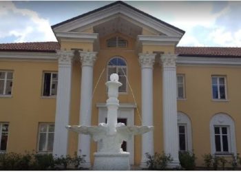 Këshilli i Ministrave merr vendimin, shkarkohet nga detyra kryetarin e Qendrёs Kombёtare tё Kinematografisё, Eol Çashku