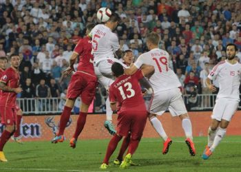 Shqipëri-Serbi / Aplikimet arrijnë shifër rekord, 200 mijë kërkesa për 22 mijë bileta