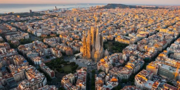Barcelona pezullon marrëveshjen e miqësisë me Tel Avivin: Niveli i vuajtjeve dhe vdekjeve që Gaza ka përjetuar në një vit e gjysmë e bëjnë çdo marrëdhënie të paqëndrueshme