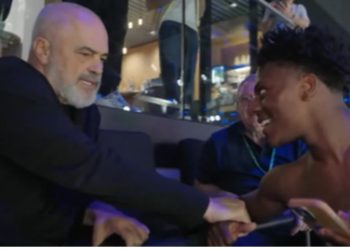 VIDEO/ Rama në Mynih për finalen e Champions League, IShowSpeed takohet me kryeministrin në stadium: Kohë e gjatë pa u parë!