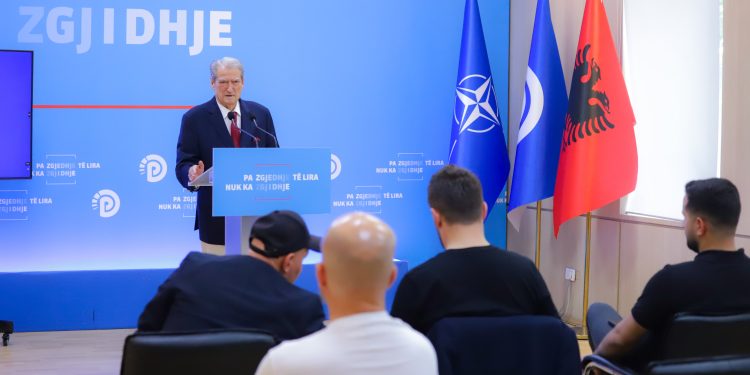 Zgjatja e hetimeve për Metën/ Berisha: Dënoj me forcën më të madhe vendimin e fundit të Edi Ramës dhe Altin Troplinit, i garantoj se do përgjigjen për këtë akt