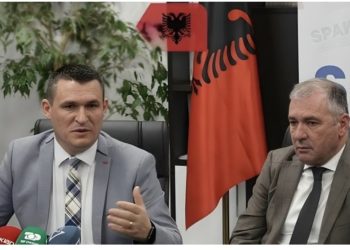 Ndodh përplasja e madhe, Dumani i heq “spaletat” Arben Krajës. E shkarkon si drejtor, në vend të tij emëron Dorina Bejkon
