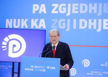 Berisha: Raporti i PE-së i rrëzon zgjedhjet, prandaj PS nuk e përmend më. Në asnjë rresht nuk thuhet se, mbështet anëtarësimin në vitin 2027