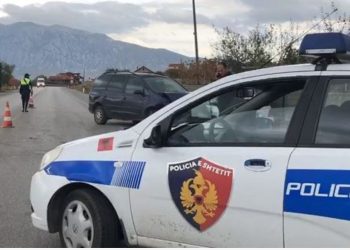 Emri/ Aksident tragjik në hyrje të Bilishtit, përplasen dy makina, humb jetën një 67-vjeçar