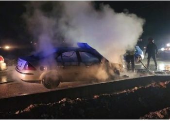 Merr flakë makina në aksin Tiranë-Elbasan