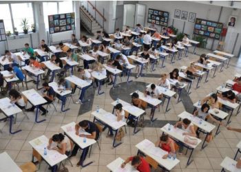 Matura Shtetërore, mbi 27 mijë maturantë i nënshtrohen sot provimit të gjuhës së huaj