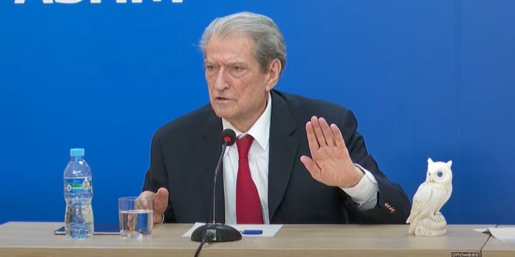 Zbulohet mesazhi që Berisha u ka dërguar kandivatëve të PD-ASHM: Çdo kërkesë që paraqisni për në KQZ, do të mbështetet nga partia