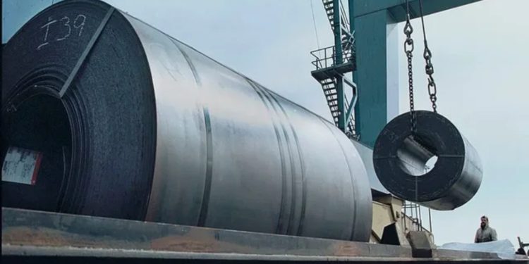 Tarifat amerikane të çelikut dhe aluminit hyjnë sot në fuqi, dyfishohen në 50%