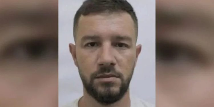 Artan Tafani rrëfehet për vrasjen makabre të Fridman Xhaferrajt: Kërkonim vend ku të hidhnim trupin, rrugës bënim shaka me Mariglenin