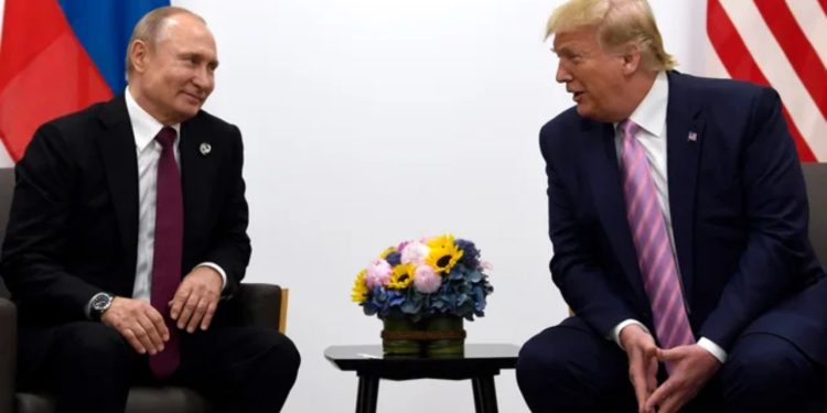 Kremlini: Biseda telefonik mes Putin dhe Trump ishte pozitiv dhe produktiv