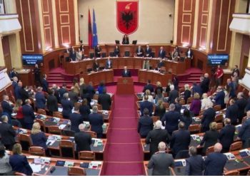 Sot seancë plenare/ Nga bashkëpunimi me BE për doganat te ratifikimi i marrëveshjes së bashkëpunimit për sigurinë me Ukrainën, ja çfarë do të diskutohet në Kuvend