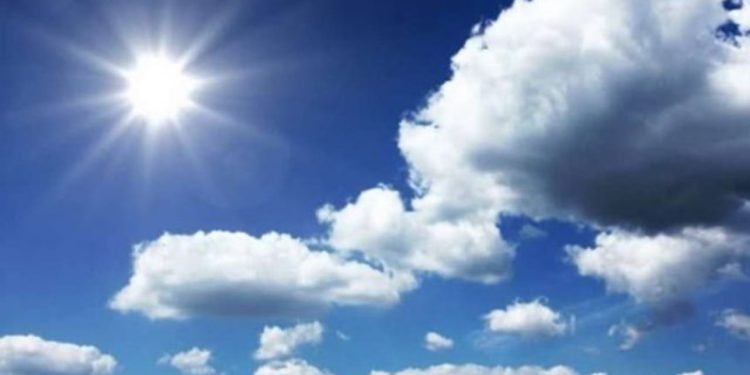 Temperatura të larta dhe masa ajrore me origjinë afrikane, parashikimi i motit për ditën e sotme