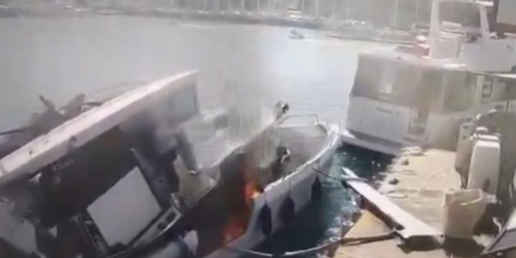 VIDEO/ Shpërthen në flakë anija në Turqi, sapo ishte furnizuar me karburant, plagosen 3 persona