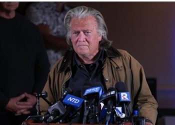 Pas përplasjeve me Trump/ Steve Bannon: Musk duhet të deportohet menjëherë nga SHBA