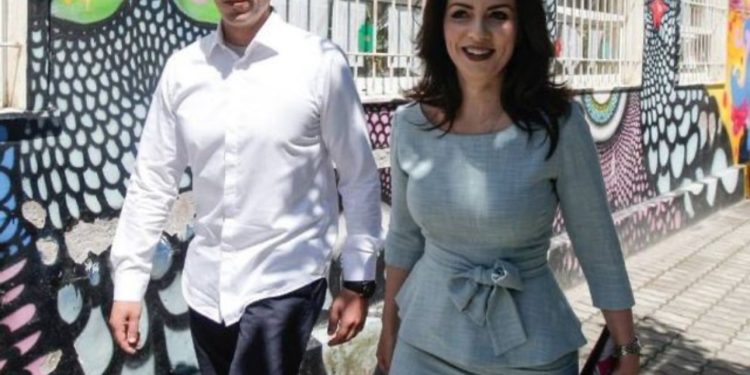 Ndahet papritur nga jeta ish-bashkëshorti i Grida Dumës