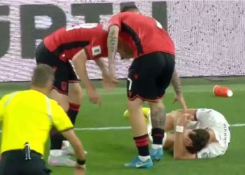 “Në Tiranë ishte terror”, mediat serbe mashtrojnë hapur: Futbollistët tanë mezi shpëtuan jetën