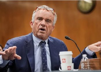 Sekretari i Shëndetësisë shkarkon nga detyra të gjithë komitetin e vaksinave në SHBA, Kennedy: Janë përballur me konflikte të vazhdueshme interesi