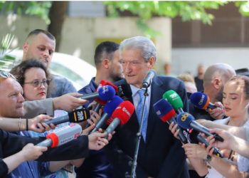 “U thirra me firmë të Altin Troplinit”, Berisha del nga SPAK: Irena Gjokën e kam pyetur për një bisedë telefonike me Alket Hysenin për 500 mijë euro