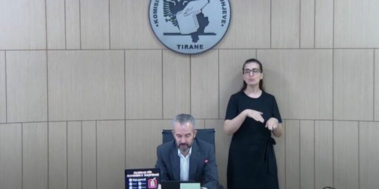 “Procesi i rinumërimit do të zgjasë 18-20 ditë”, Celibashi: KQZ nuk do të kërkojë para shtesë, kemi kursyer fonde nga procesi votimit jashtë vendit