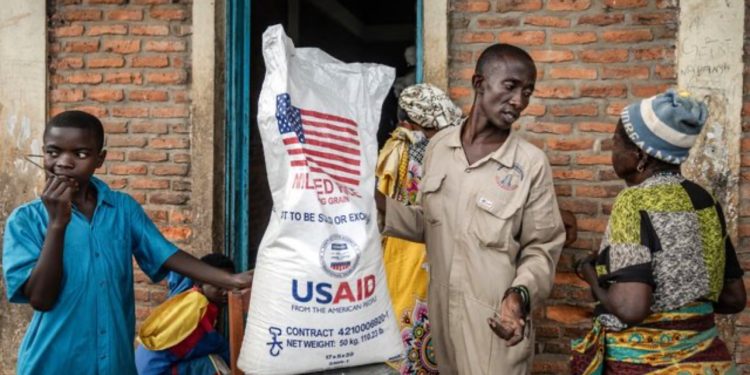 Administrata Trump mbyll të gjitha zyrat e USAID jashtë SHBA deri më 30 shtator, kontrolli mbi programet e ndihmave i kalon DASH