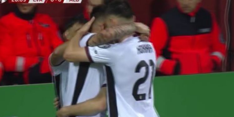 GOOOL! Shqipëria në avantazh ndaj Letonisë