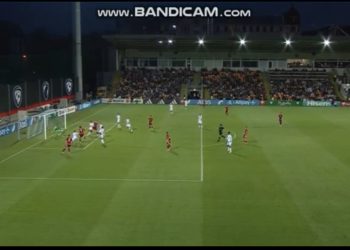 VIDEO/ Shqipëria shtanget në fundin e pjesës së parë, Letonia barazon shifrat, lojtarët i drejtohen dhomave të zhveshjes