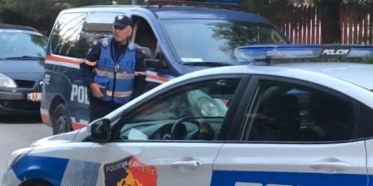 Konflikt në Tiranë, dyshime për të shtëna me armë zjarri, në vendngjarje gjenden gëzhoja