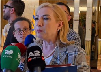 Debati për pagat e gjyqtarëve/ Holta Zaçaj: Kritikat i pranojmë, ato kanë kufi, por jo presionet