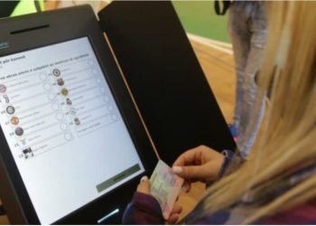 Thellohet skandali për zgjedhjet/ Zbulohen 43 raste me ID të njëjtë dhe 1789 me shenja gjishti njësoj!