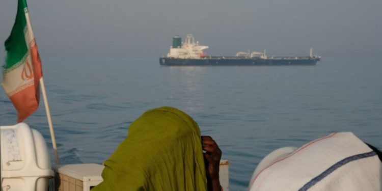 Kriza e fundit Izrael-Iran, të gjithë sytë kah ishulli i vogël në Gjirin Persik që mund të ‘godasë çmimet dhe qetësinë globale’