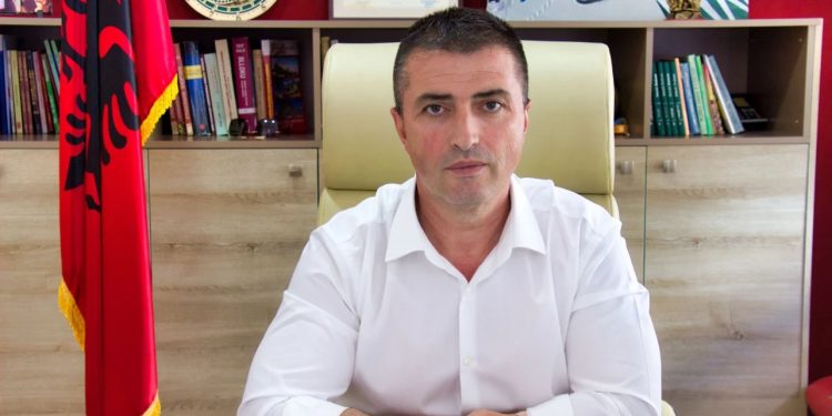 SPAK zbarkon në Bashkinë e Tepelenës, BKH bastis zyrën e Tërmet Pecit