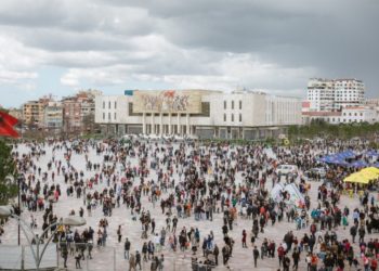 Rënia e popullsisë nuk ndihmon, Shqipëria e fundit në Europë për të ardhurat për frymë edhe në 2024