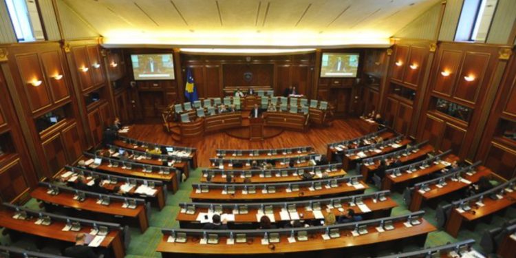 A do të kalohet ngërçi politik? Sot seanca e 34-tët për konstituimin e Kuvendit të Kosovës