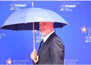 Draft-raportet nga Brukseli ekspozojnë ‘fasadën e qeverisë’ ndaj integrimit