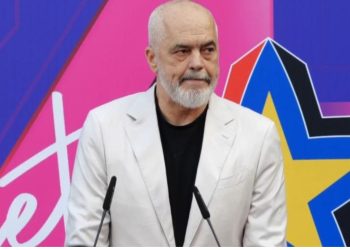 “Përshëndes zysh Artën që nuk më ndahet”/ Rama batuta në ditëlindjen e PS: Shqetësohuni kur Gramozi të mos jetë më në këtë oborr