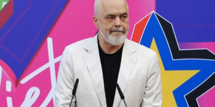 “Përshëndes zysh Artën që nuk më ndahet”/ Rama batuta në ditëlindjen e PS: Shqetësohuni kur Gramozi të mos jetë më në këtë oborr