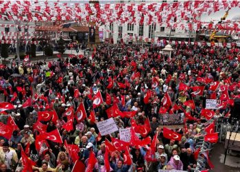 A po shkatërrohet partia më e madhe opozitare turke?