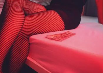 VIDEO/ Morën vilën me qira dhe e përdorën për prostitucion/ Arrestohen katër kinezë në Durrës, në kërkim një shtetase angleze